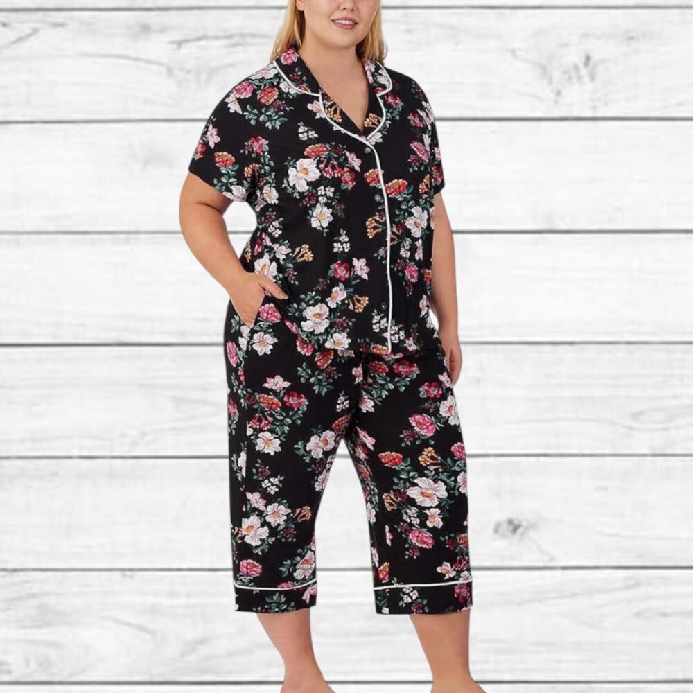 67. NWT Room Service  2-Piece Pajama Set  Short Sleeve Notch Collar Size Large